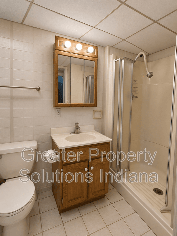Crown Point House: 3810 Kingsway Drive