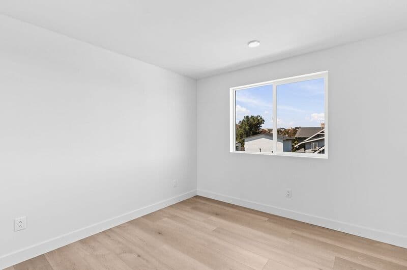 San Diego Apartment: 1259 Lincoln Avenue
