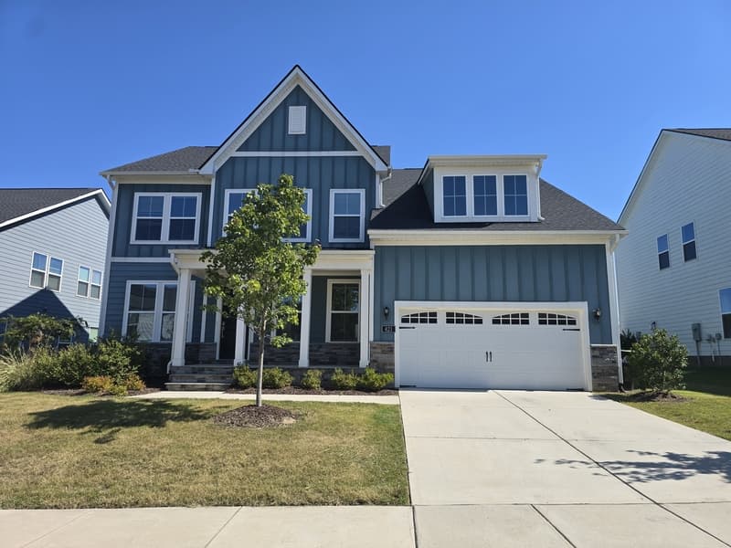Knightdale House: 421 Hawkeye Drive