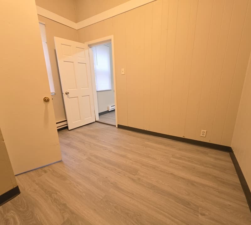 Fond du Lac Condo: 149 Central Avenue