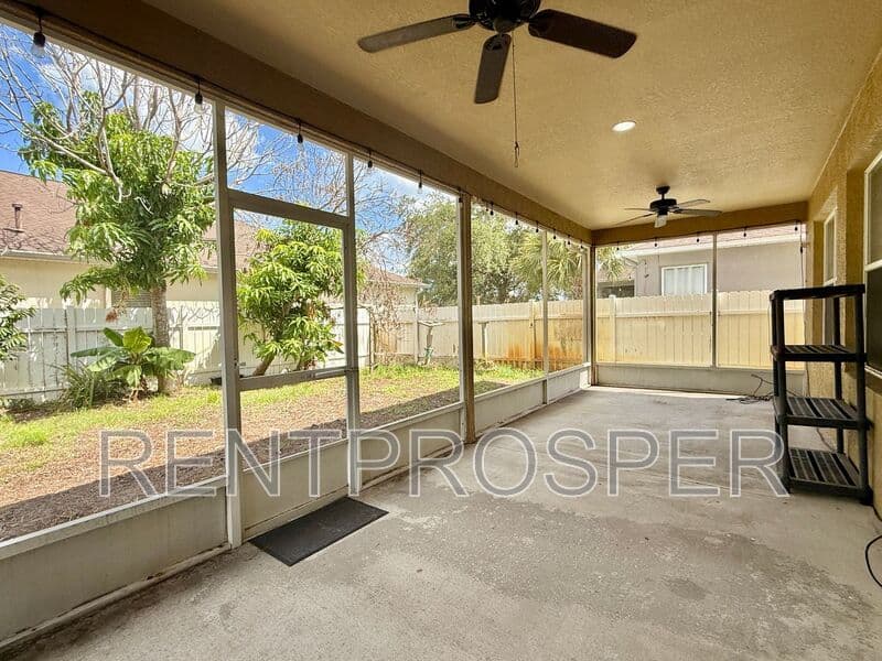 Melbourne House: 4205 Canby Dr