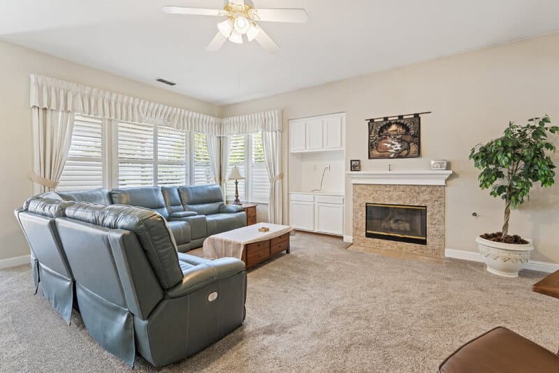 Folsom House: 1121 Galston Drive