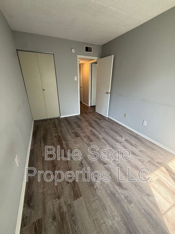 Wallingford Condo: 722A Putnam Blvd