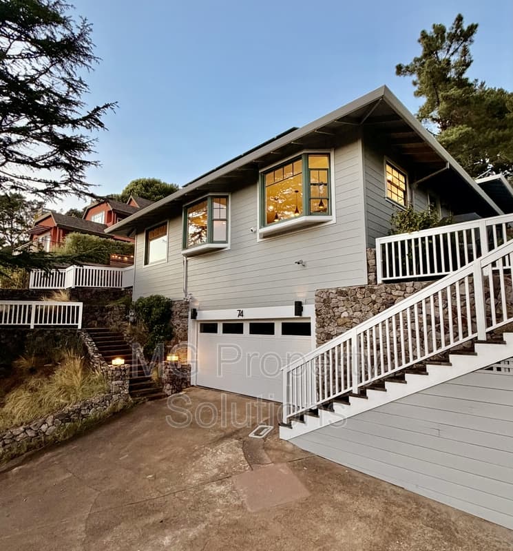 Mill Valley House: 74 Bay Vista Drive
