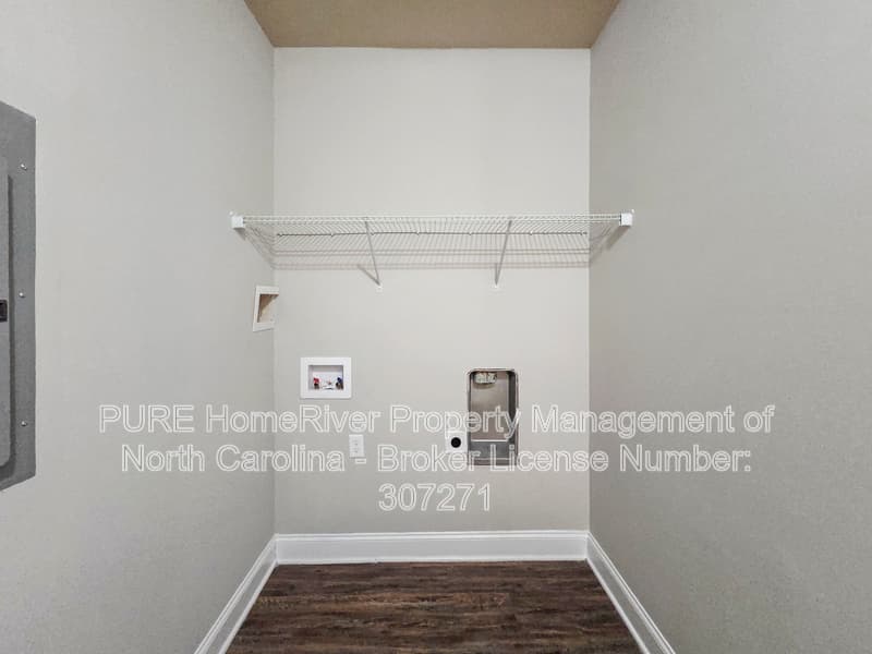 Charlotte Condo: 5828 Bradford Lake Ln