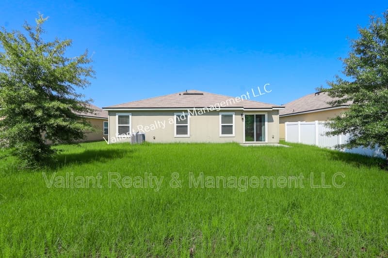Jacksonville House: 2114 Tyson Lake Drive