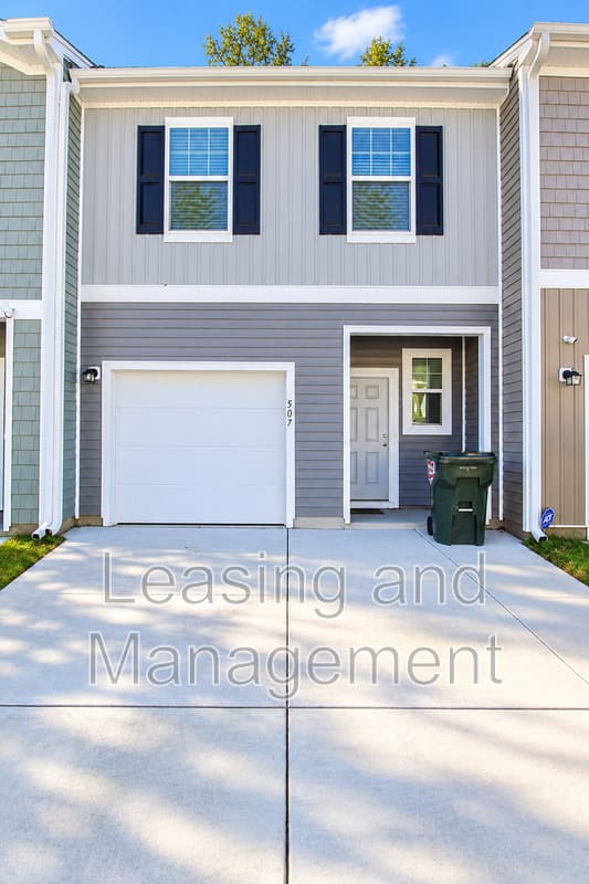 Summerville Townhome: 507 Scarlett Maple Street