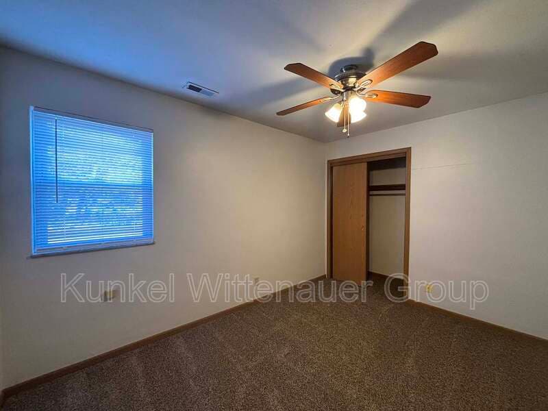 Swansea Condo: 1807-3 Jamestown Road