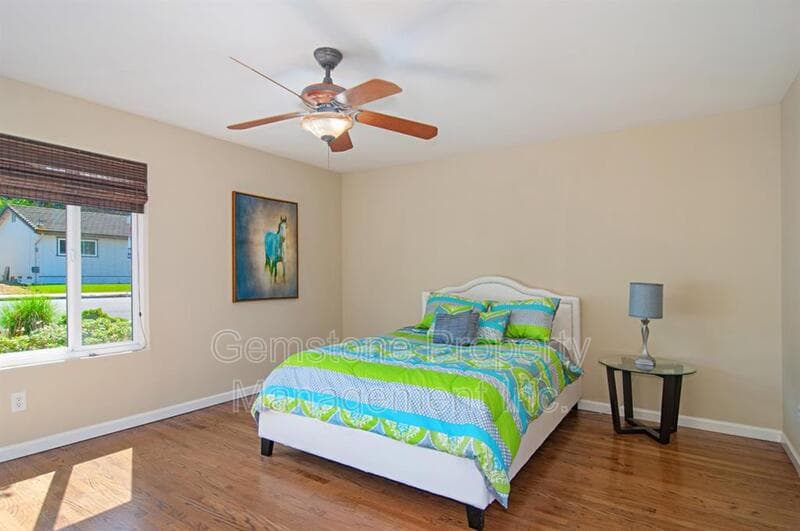 San Diego House: 5385 Brockbank Pl