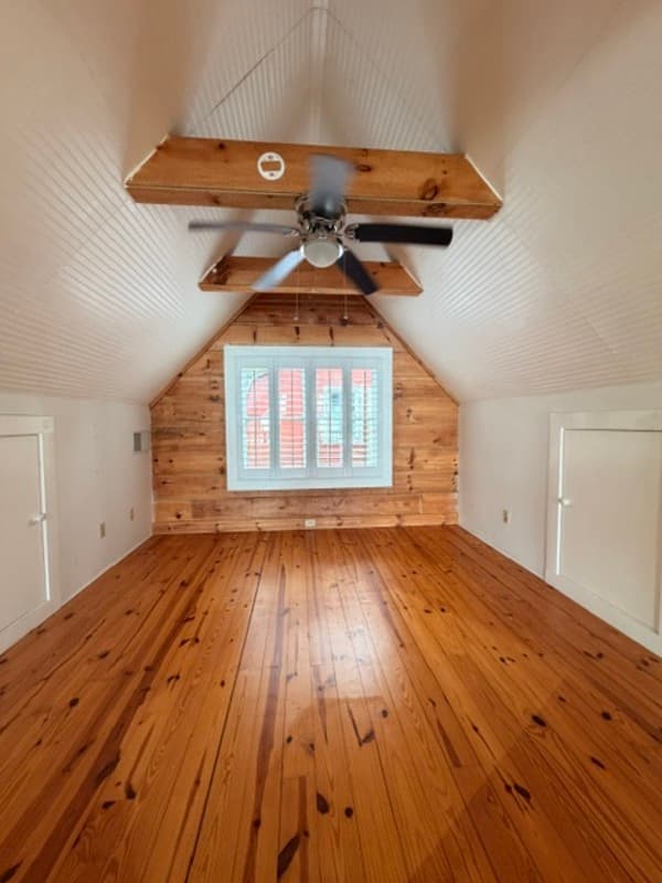Prosperity House: 127 Oak Pointe Road