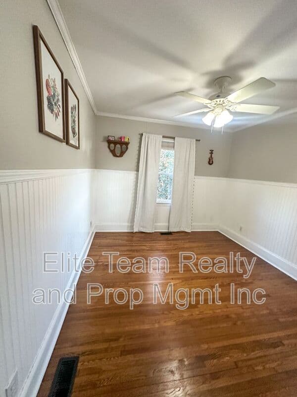 Charlotte House: 4423 Firwood Lane