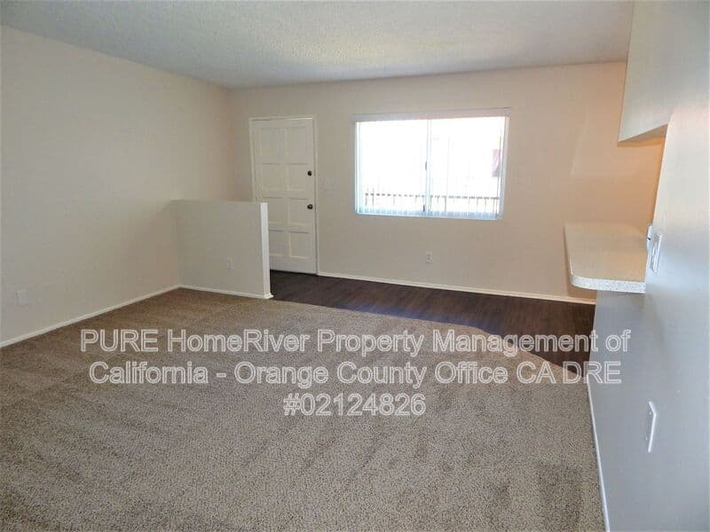 Huntington Beach Condo: 401 Memphis Avenue