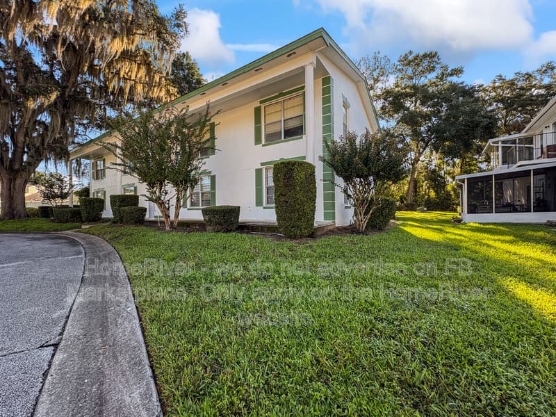 Ocala Condo: 1570 SE 27th St