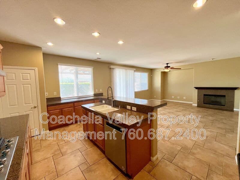 Indio House: 84543 Strada Way