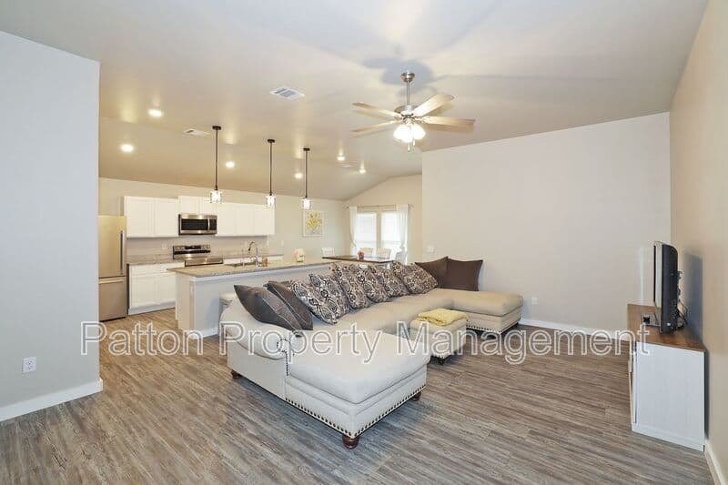 Amarillo House: 7717 Bellamy Drive