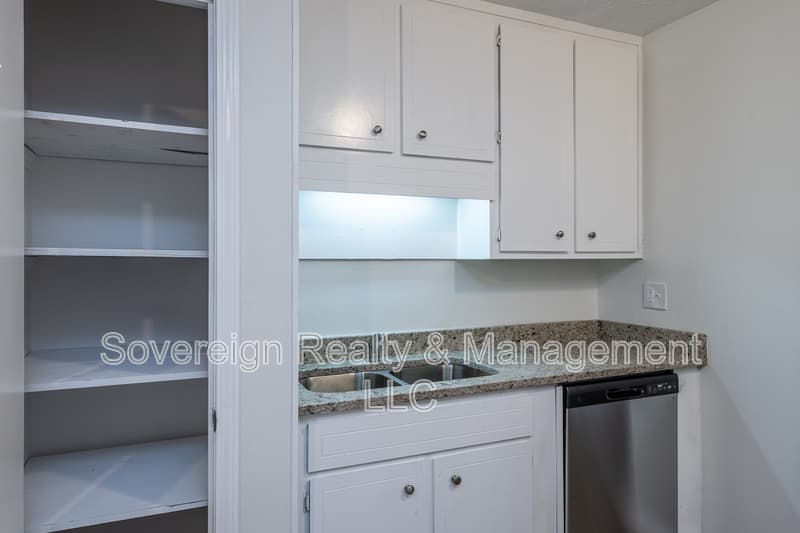Lawrenceville Condo: 511 Downing St