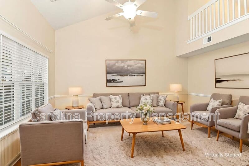 Charlotte House: 15021 Deshler Ct.