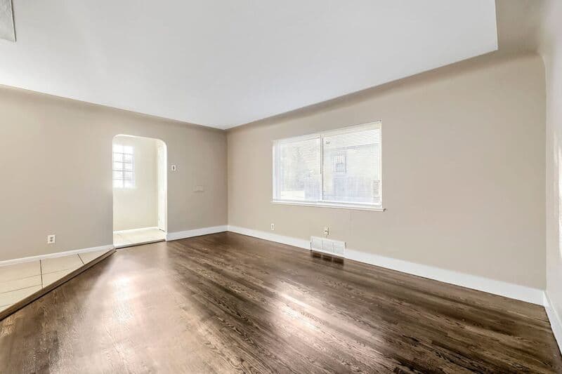 Aurora Condo: 1913 Del Mar Pkwy