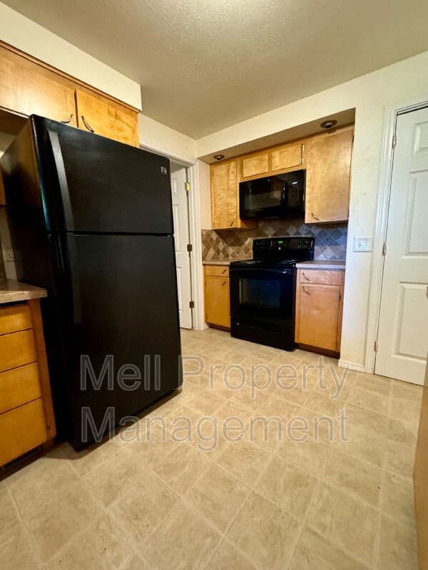 Olympia House: 7016 Husky Way SE