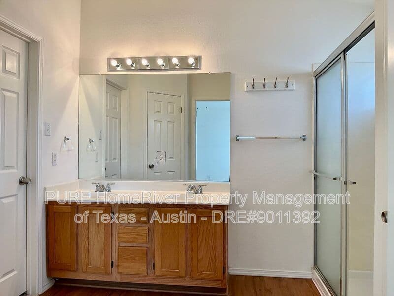 Round Rock House: 3123 Jazz St