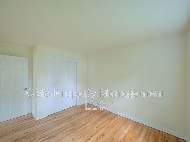 Vauxhall Condo: 287 Montclair Avenue
