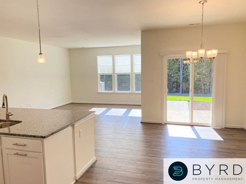 Moseley Townhome: 18549 Palisades Ridge