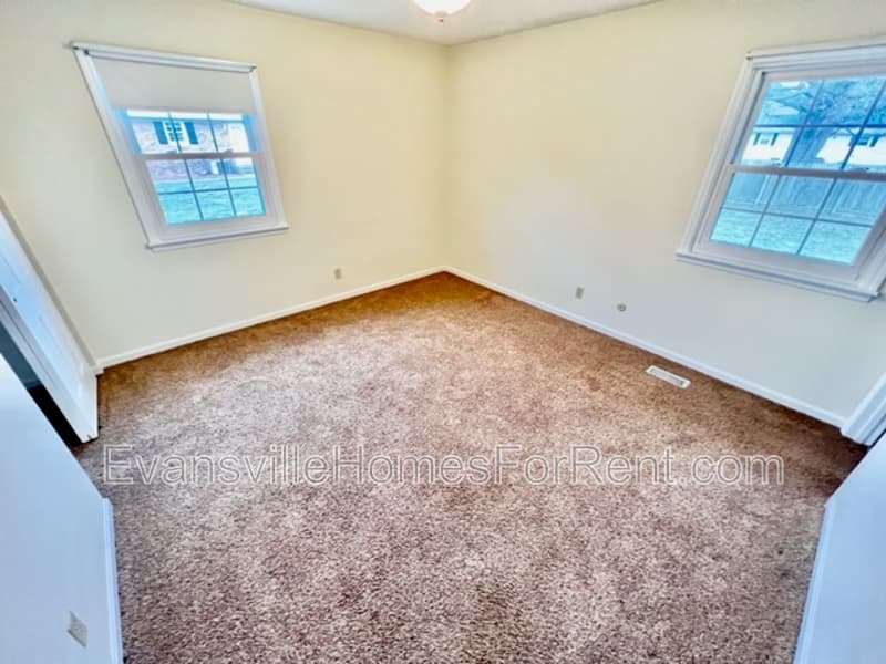 Evansville House: 4210 Keck Ave