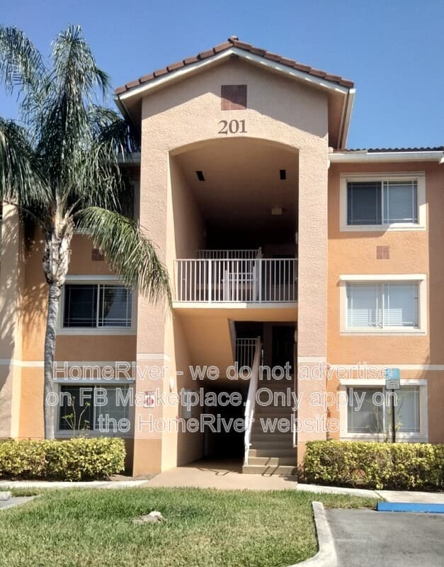 Port Saint Lucie House: 201 SW Palm Dr