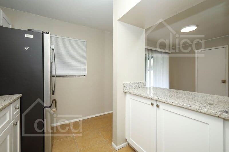 Orlando House: 1700 Ravenall Ave
