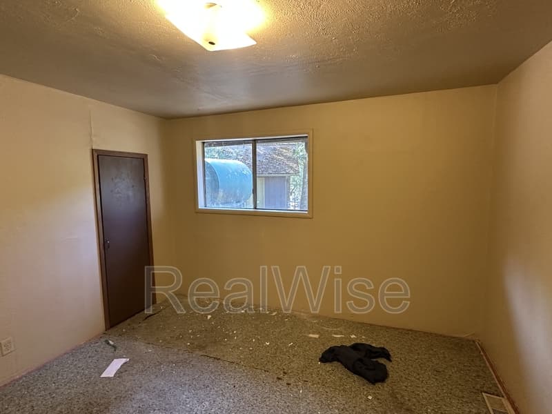 Rogue River House: 2978 E Evans Creek Rd
