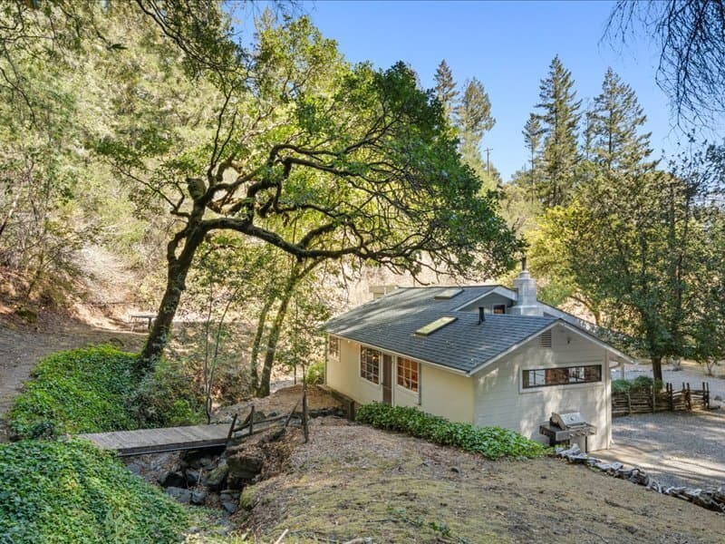 Healdsburg House: 1311 West Dry Creek Road