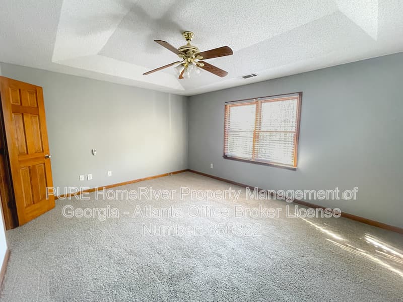 Lawrenceville House: 2280 Castle Royale Dr