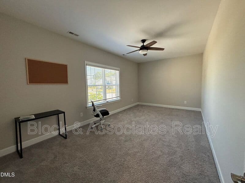Wake Forest House: 2020 Edens Ridge
