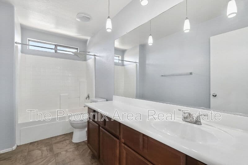 San Tan Valley House: 2669 W Quick Draw Way