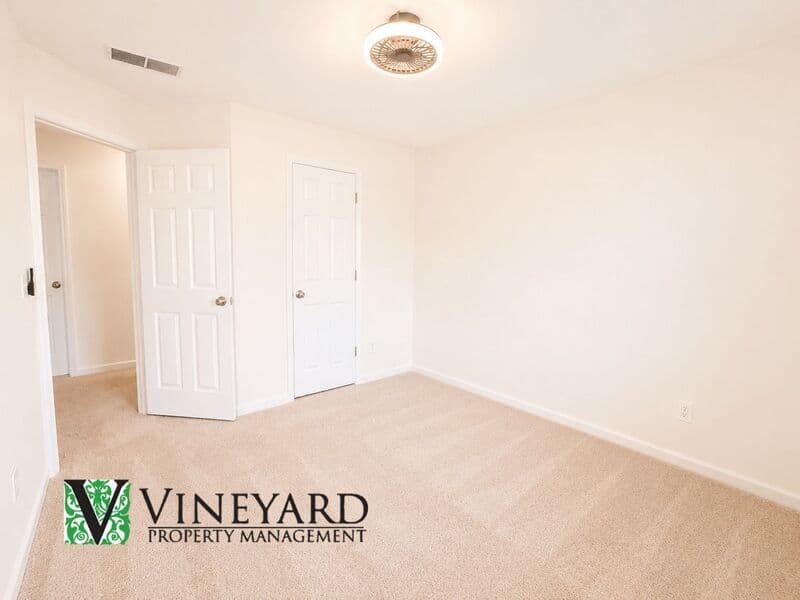 Kennesaw House: 414 Darter Drive NW