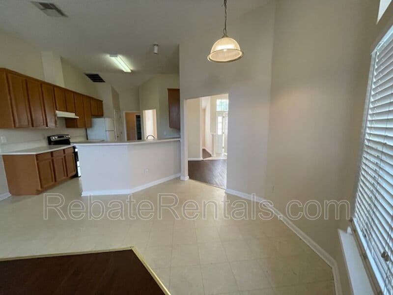 Jacksonville House: 5009 Grand Lakes Drive