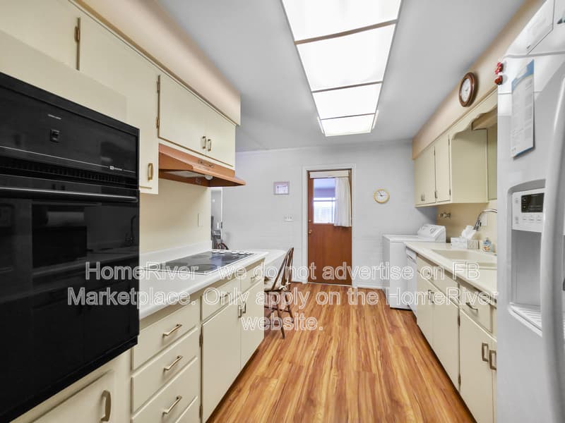 Sun City House: 10632 W Snead Dr