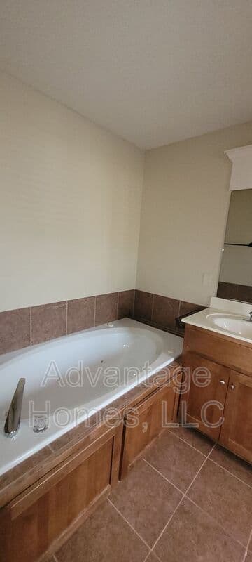 Kansas City House: 2915 Swift St