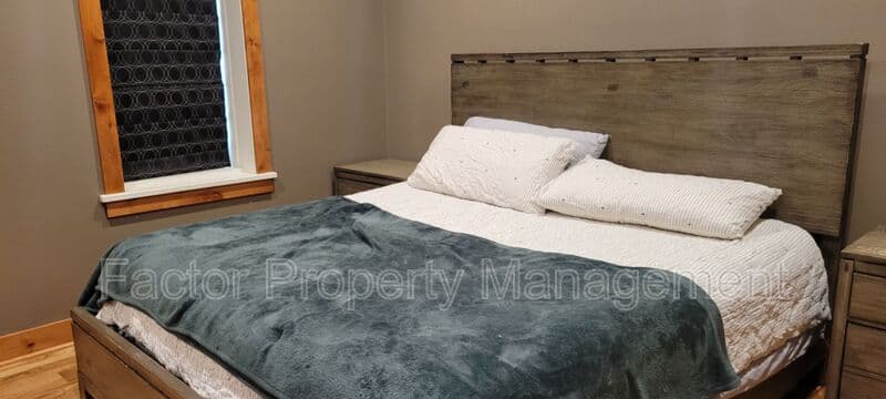 North Mankato Condo: 237 1/2 Belgrade Ave