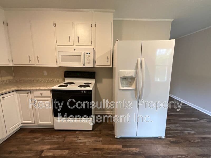 Stoneville House: 1156 Smith Road