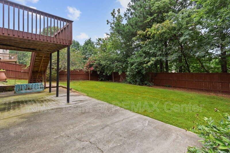 Duluth House: 2315 Hiawassee Dr