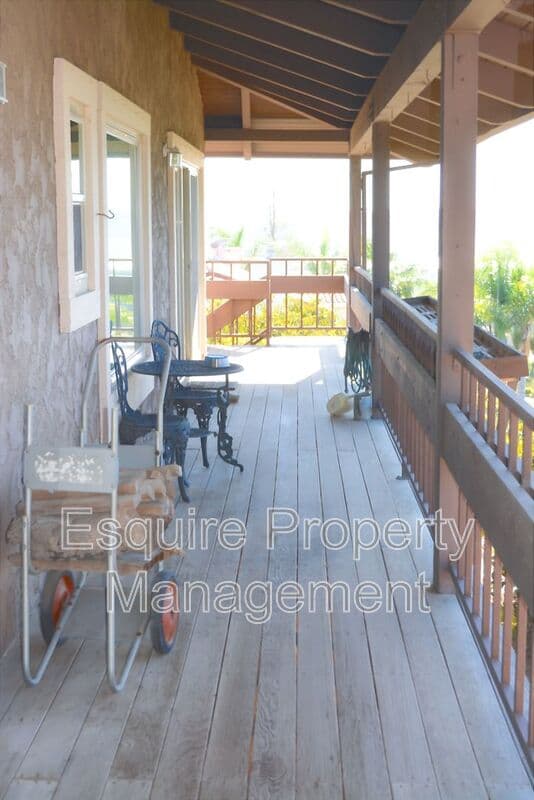 SOMIS House: 5875 N GREENTREE DR