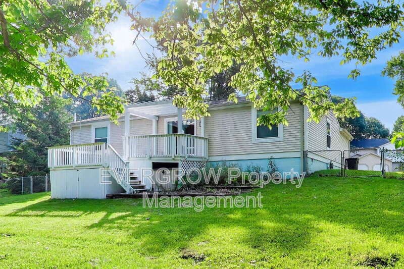 Indianapolis House: 9518 Bent Brook Drive