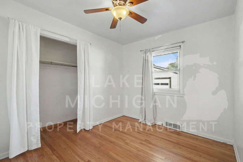 Grand Rapids House: 329 Alten Avenue Northeast