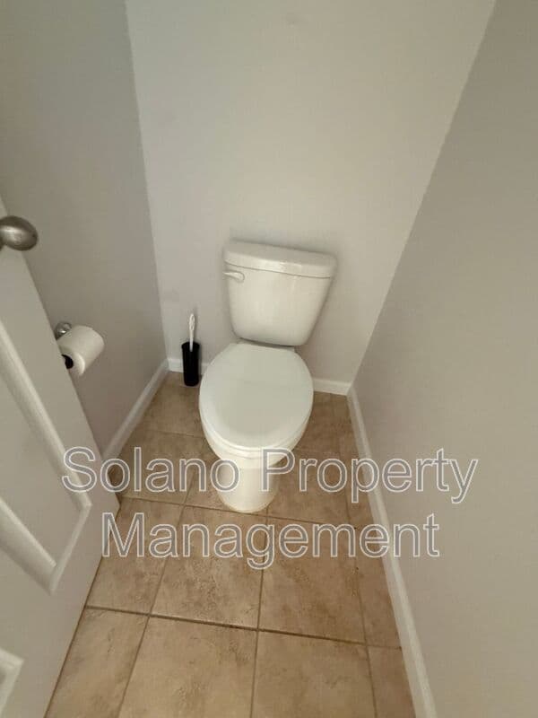 Dixon House: 1680 Gold Street