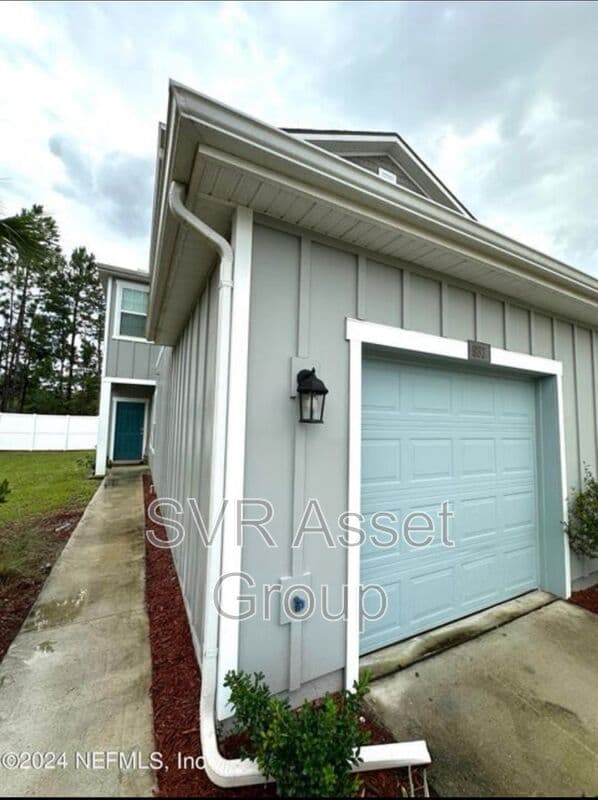 Jacksonville House: 937 Observatory Pkwy