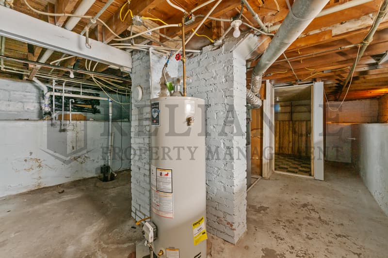 Wichita House: 1011 South Marys Drive