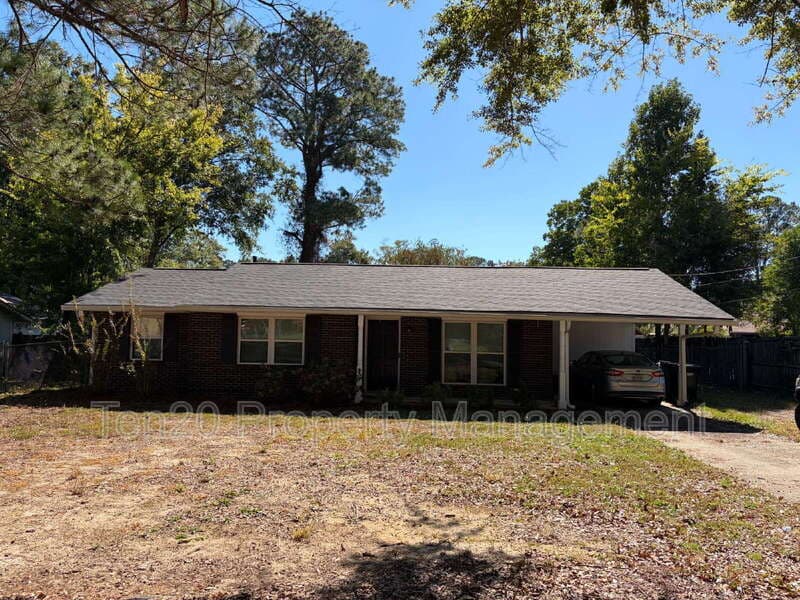 Columbus House: 4308 North Oaks Drive