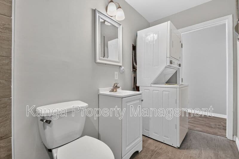 West Palm Beach House: 639 6th Street