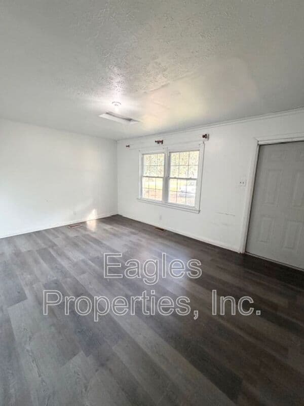 Goldsboro House: 103 Brock St